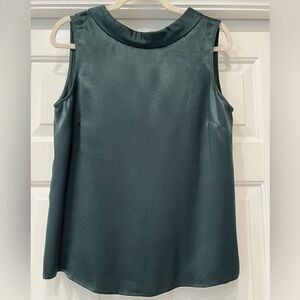 NWT Boden Beatrix Top, size 8, midnight garden.